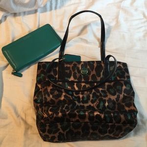 Coach tote bag with wallet